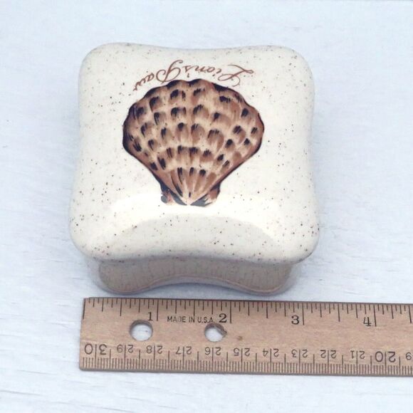 Ceramic Trinket Dish w/ Lid Beige w/ Shell, Coastal Decor Trinket Box for Gift - Picture 6 of 6